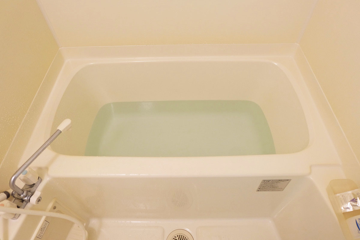 お風呂には何リットルのお湯が入る 浴槽に水を入れて検証 キーワードノート