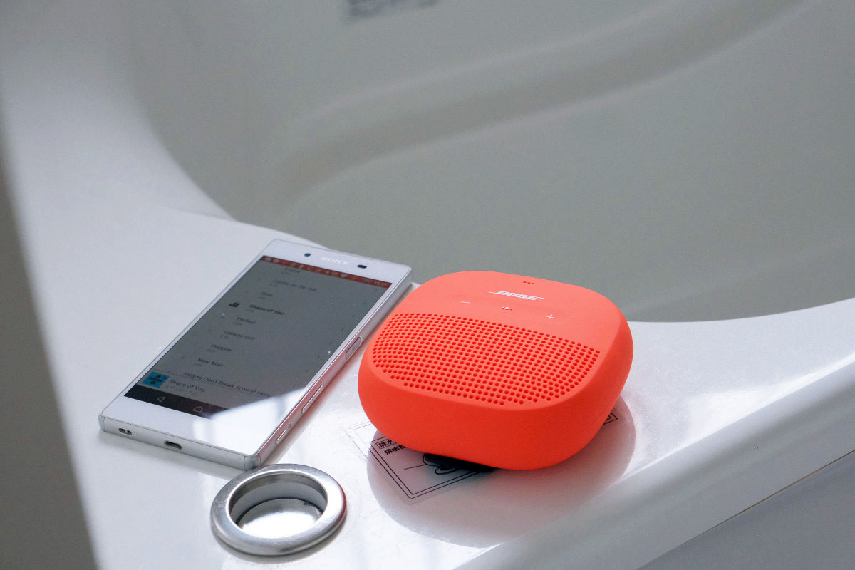 Bose SoundLink Micro Bluetooth speaker」レビュー 防水で持ち運びやすくパワフルな小型スピーカー -  キーワードノート