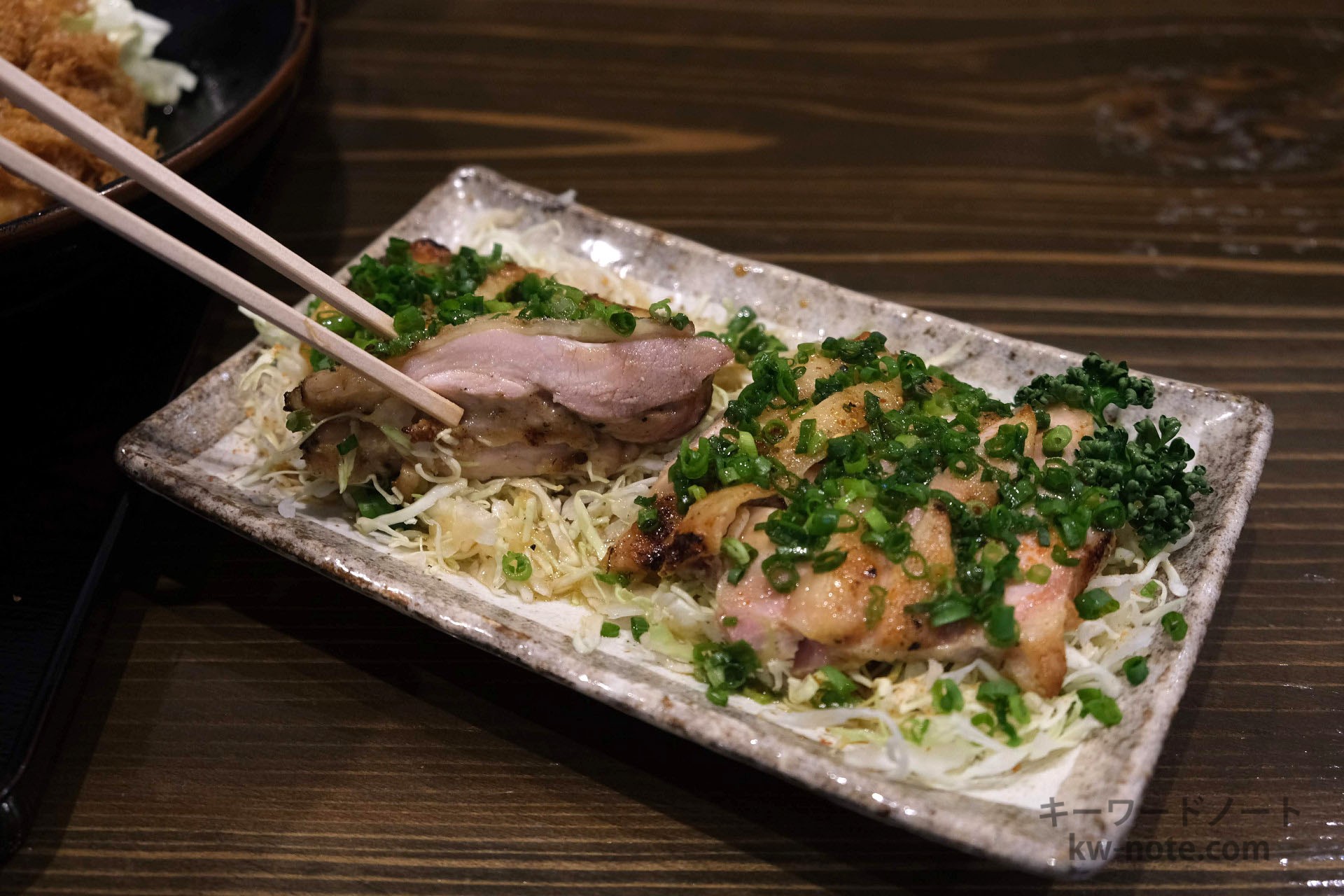 日向鶏の肉の断面